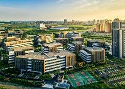 全國(guó)人大代表、沈陽(yáng)市委書記王新偉：沈陽(yáng)將積極融入國(guó)家戰(zhàn)略性新興產(chǎn)業(yè)集群建設(shè)